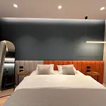 New Chic Apartment, Central