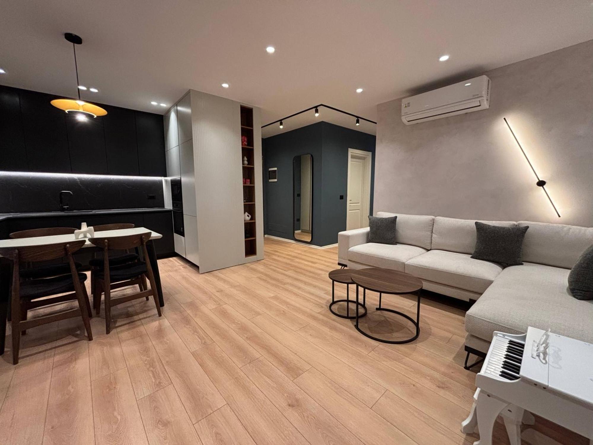 Apartament New Chic Apartment, Tirana