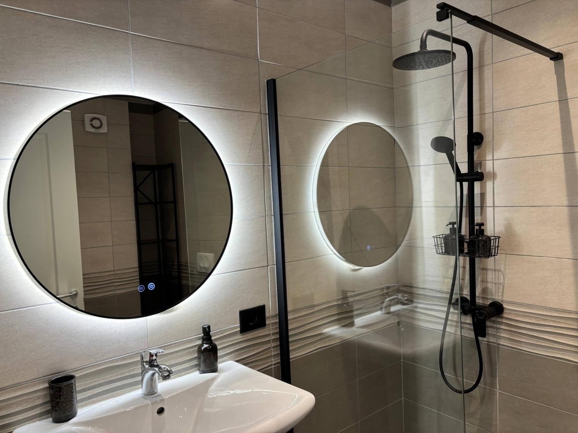 New Chic Apartment, Apartament Tirana