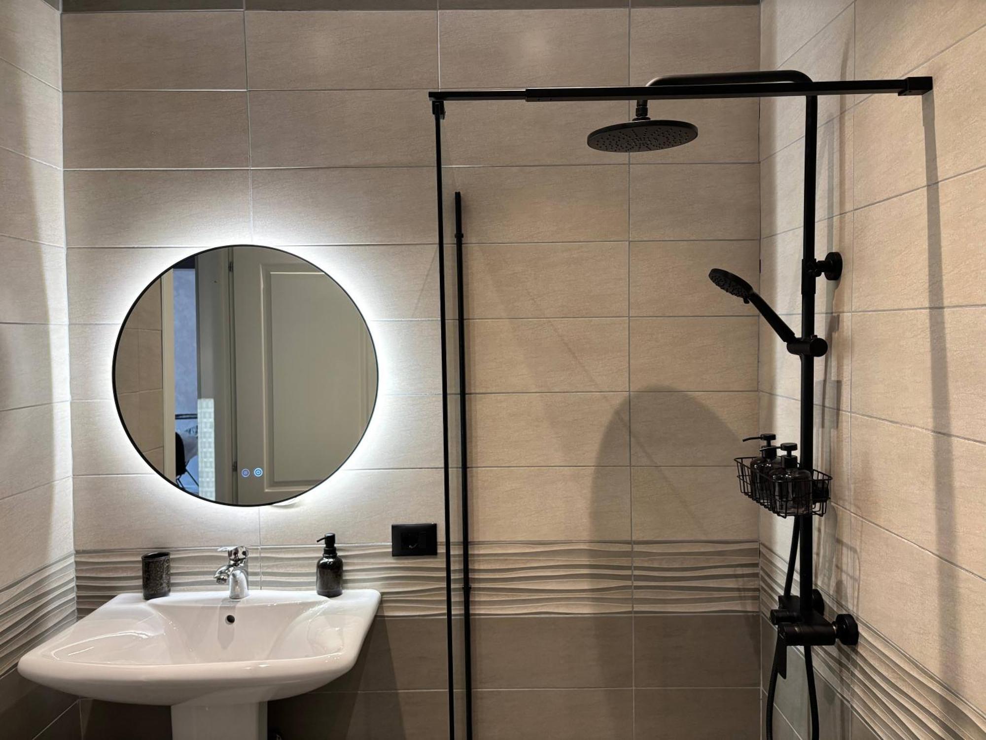 New Chic Apartment, * Tirana