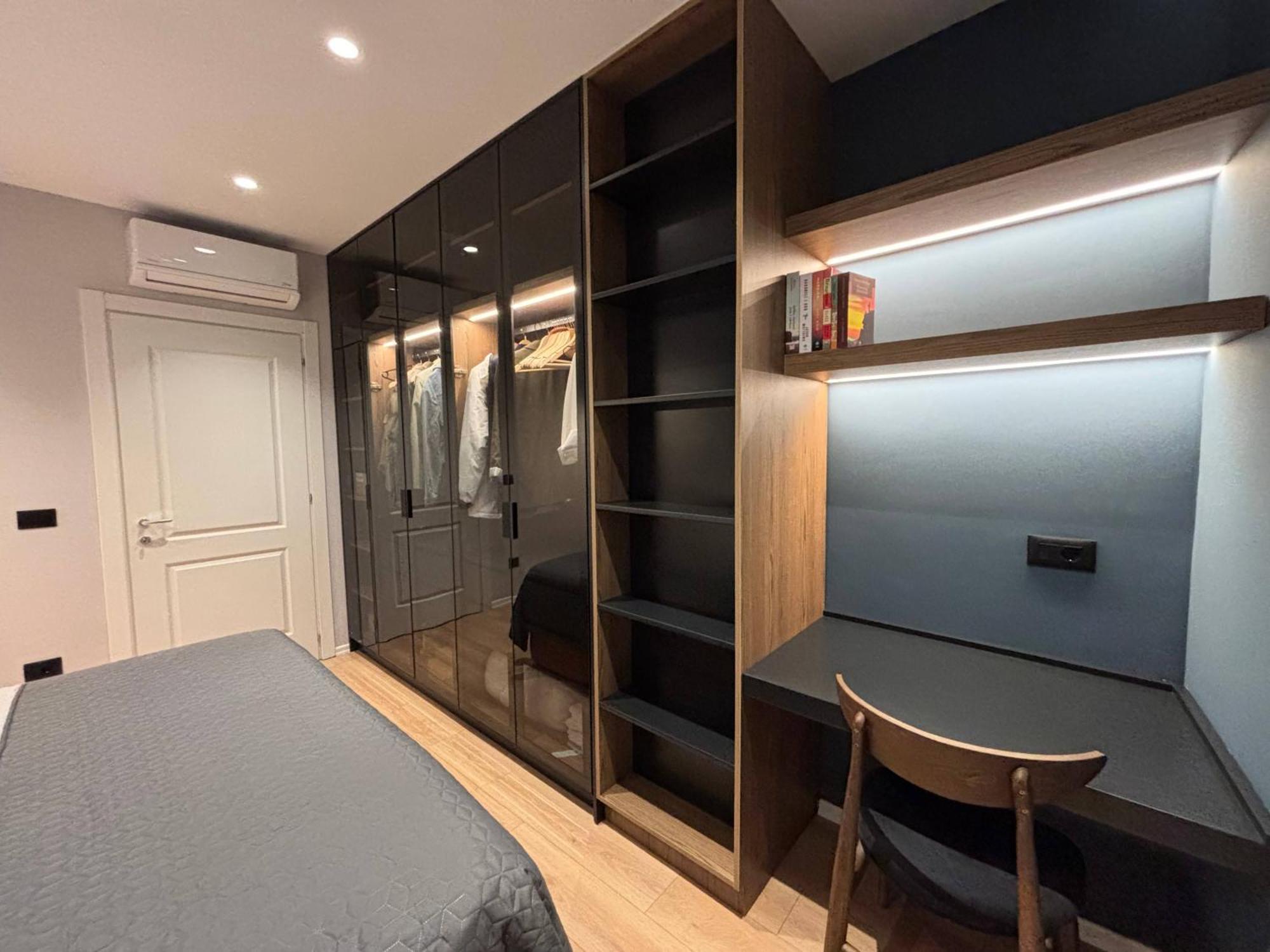 New Chic Apartment, *
