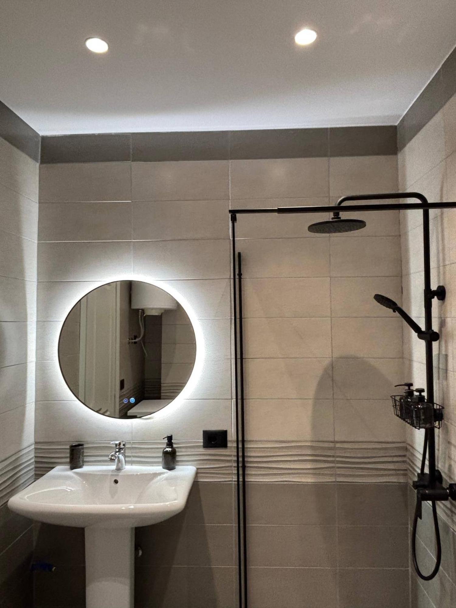 New Chic Apartment, Apartament *